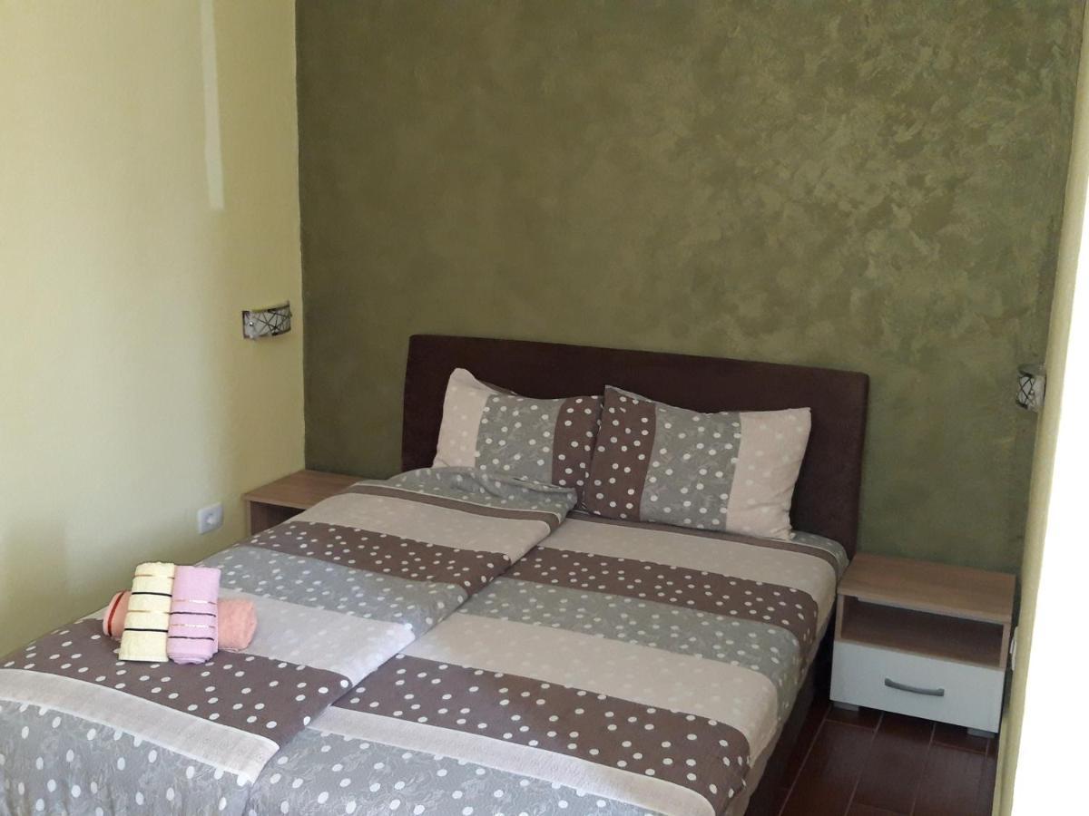 Kazablanka Rooms Aerodrom Susunja Exterior foto